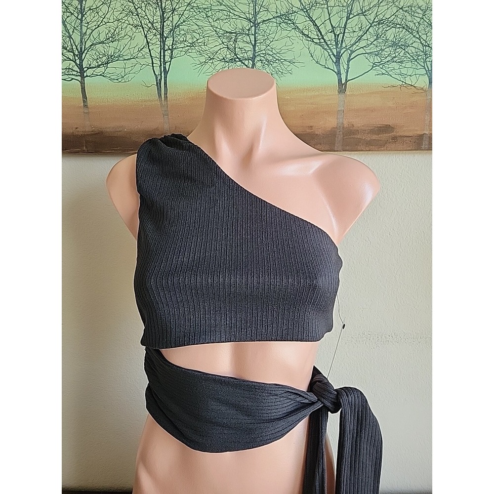 Lulus Women's Black Ribbed Asymmetrical Sleeveless Crop Tie Top Size M New Club